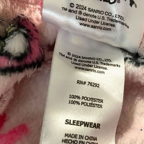 Hello Kitty Sanrio All Over Fuzzy Soft Touch Pajama Pants Womens size Large New - Picture 8 of 9